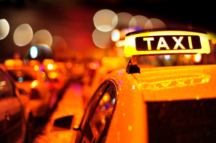 Professional taxi service - Taxi fare from CDG to Paris